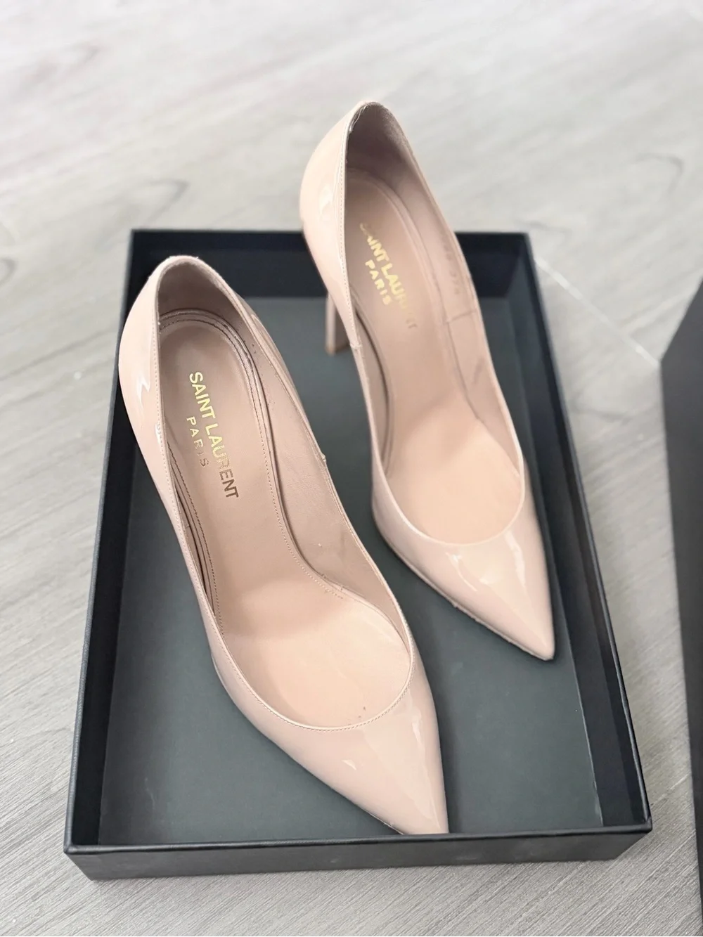 Saint Laurent sleek saint